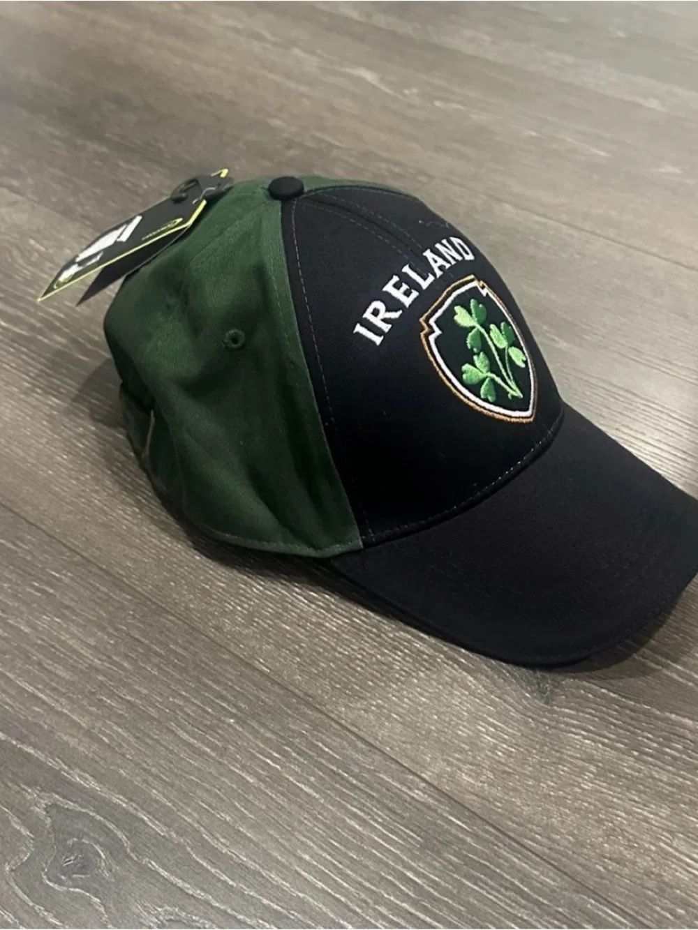 Ireland Embroidered Shamrock SnapBack Baseball Cap - Black and Green